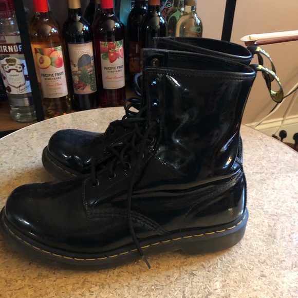 Black Patent 1460w Doc Martens - Picture 4 of 5